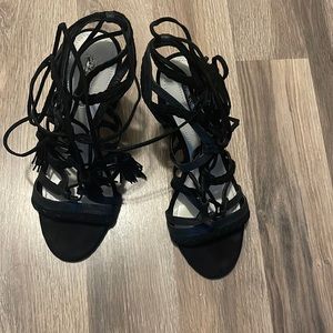 BCBG suede heels like new! Been worn once!